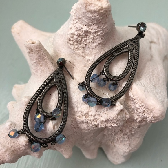 Earrings - Picture 3 of 3